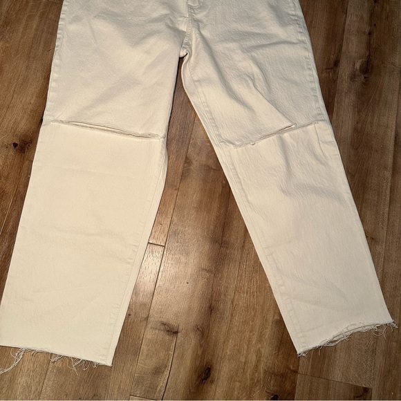 NWT High-Rise 90's Vintage Straight Jeans - Universal Thread Off-White Size 12 - Picture 3 of 12